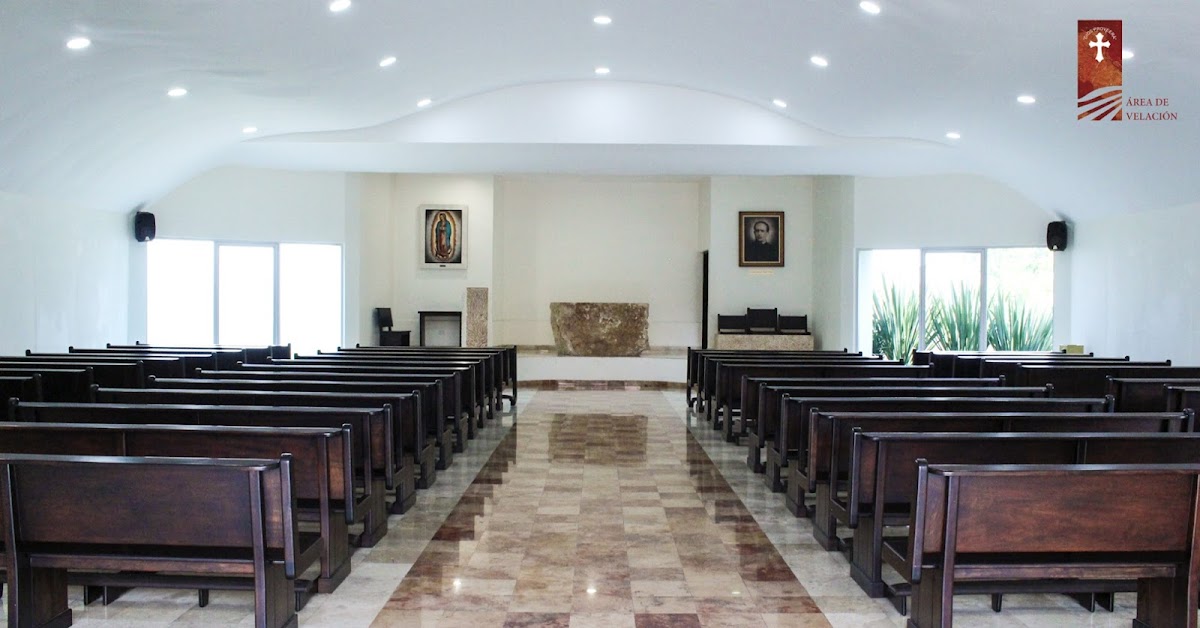 Capilla San Jose Maria de Yermo y Parres, y Columbario