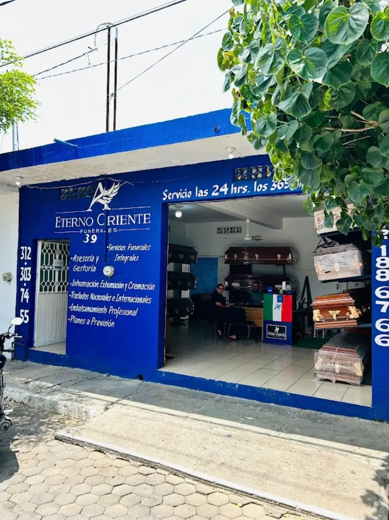 Eterno Oriente, Funerales