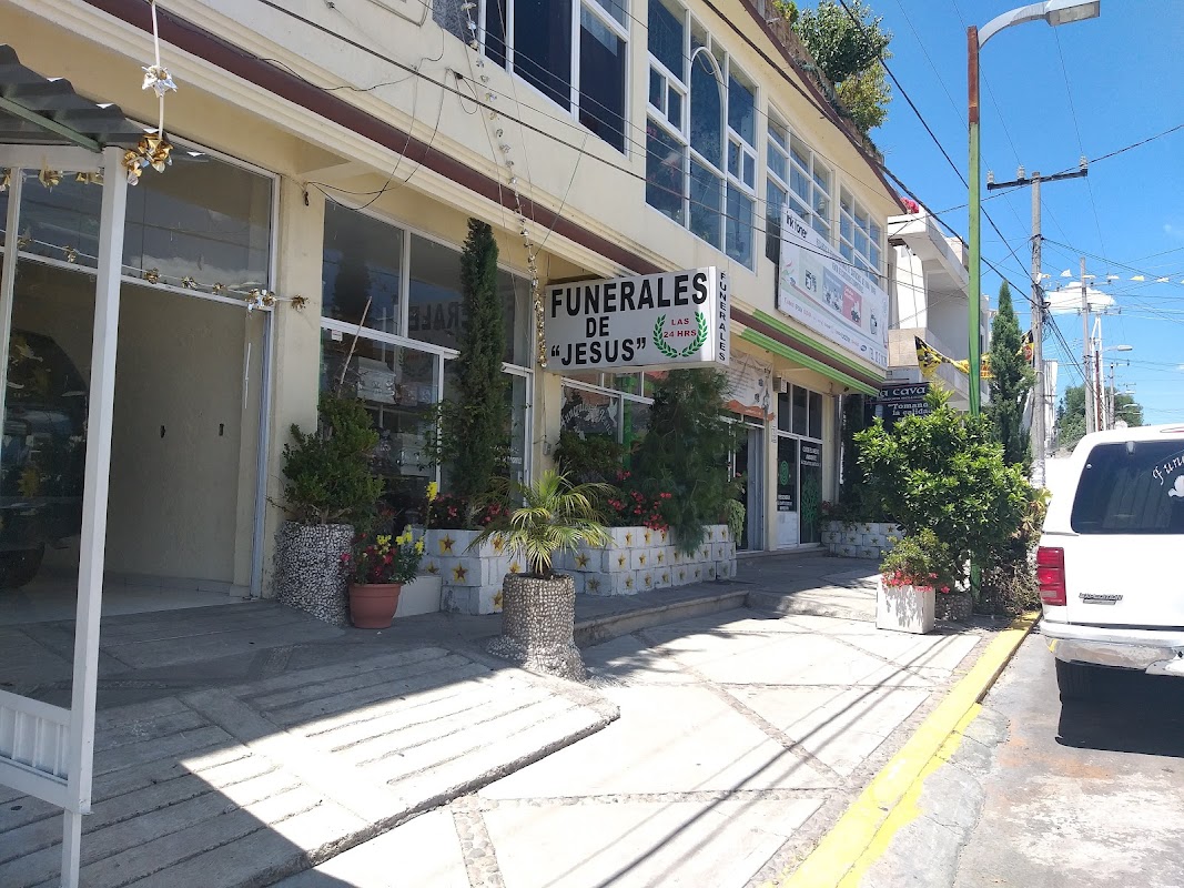 Funerales y Capilla de Jesus