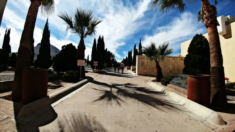 Funeraria y Cementerio Jardines de Santa Fe