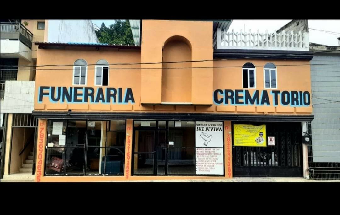 Funeraria y Crematorio Luz Divina
