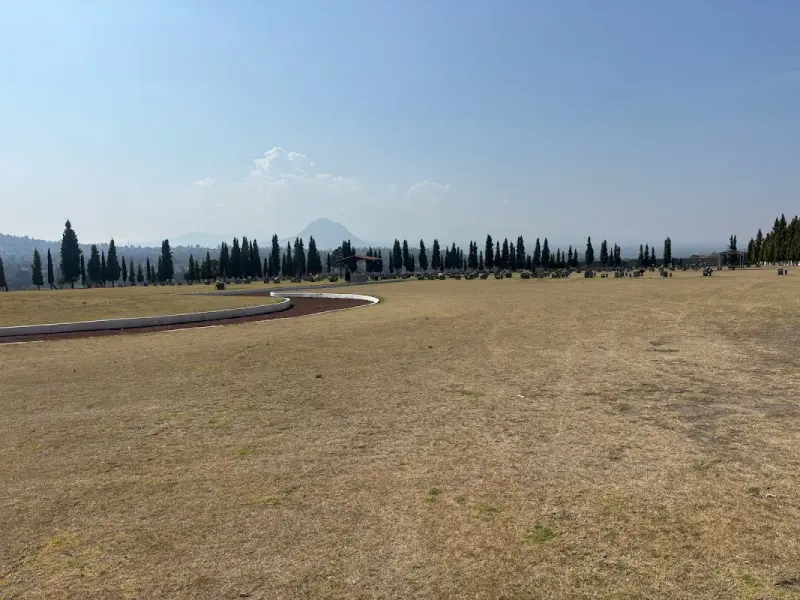 Jardín de los Cipreses