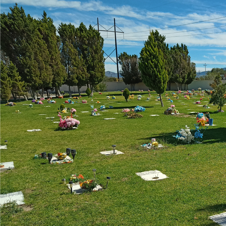 Panteón Parque Funeral Residencial Flores (de Grupo Funerario ANTHOI)