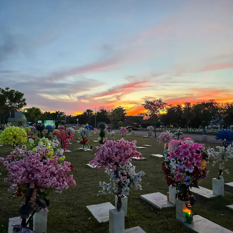 Santa María de la Luz Jardín Funerario ZONA NORTE- Cementerio, Panteón