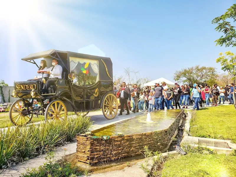 Sendero Jardín Funeral